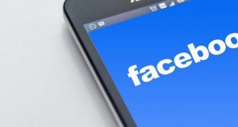 Facebook разрешил добавлять лицензионную музыку к видео